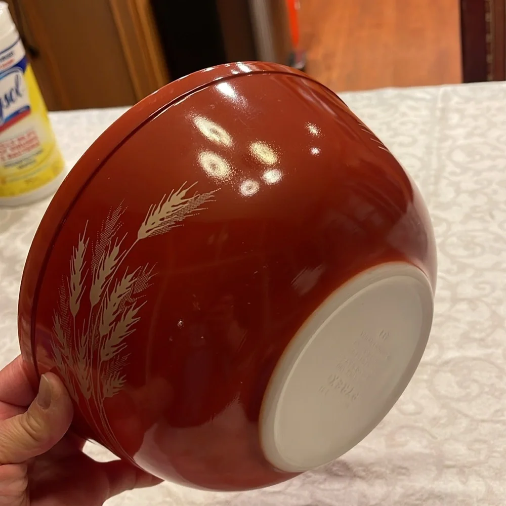 Vintage Pyrex  bowl 403 2.5 QT ovenware Corning NY USA
